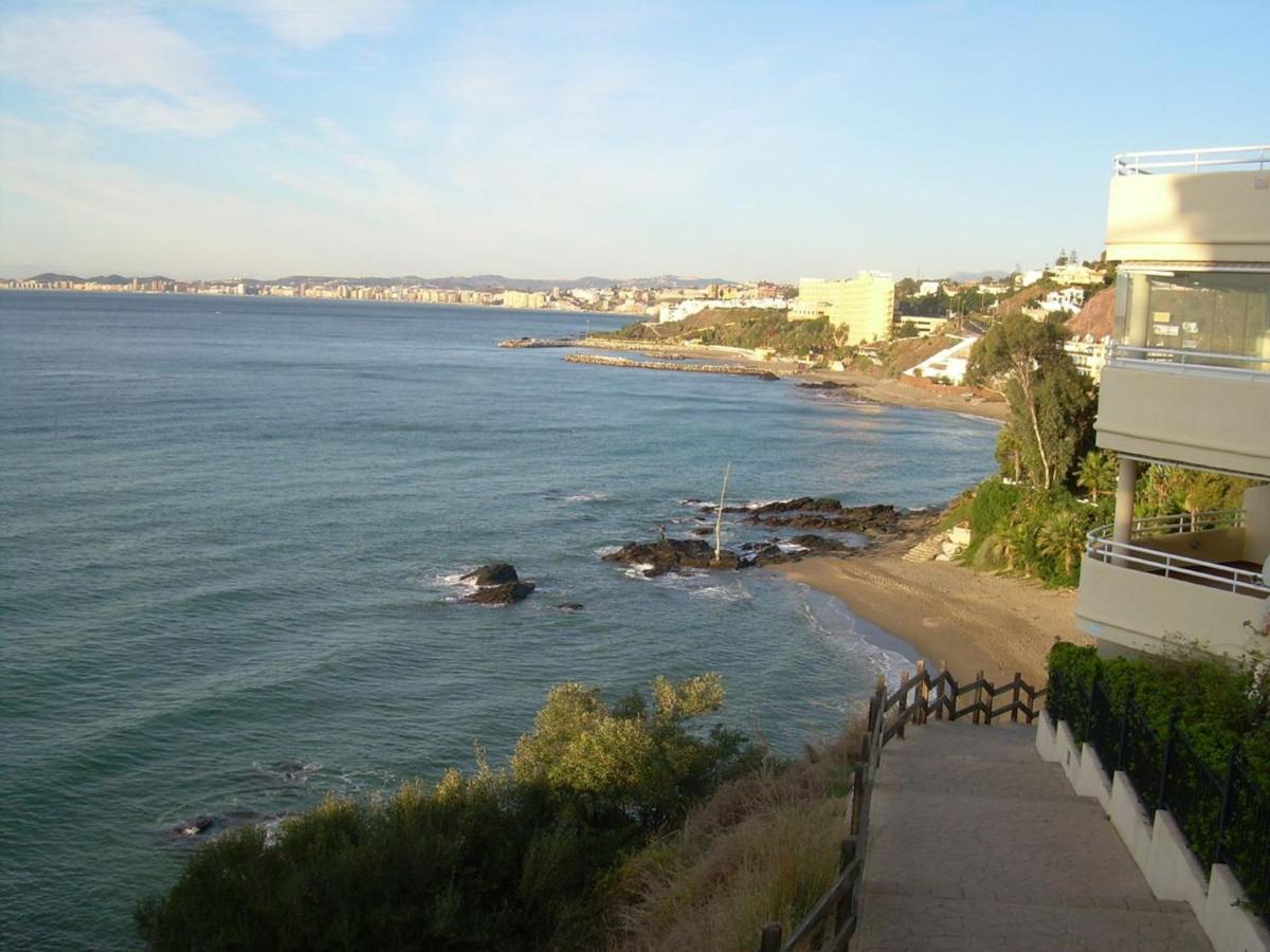 Holidays2Benalmadena Torrequebrada Sea View Front Beach With Pool Parking & Terraces Buitenkant foto