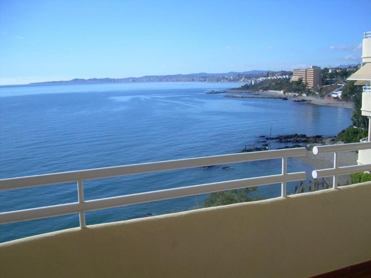 Holidays2Benalmadena Torrequebrada Sea View Front Beach With Pool Parking & Terraces Buitenkant foto