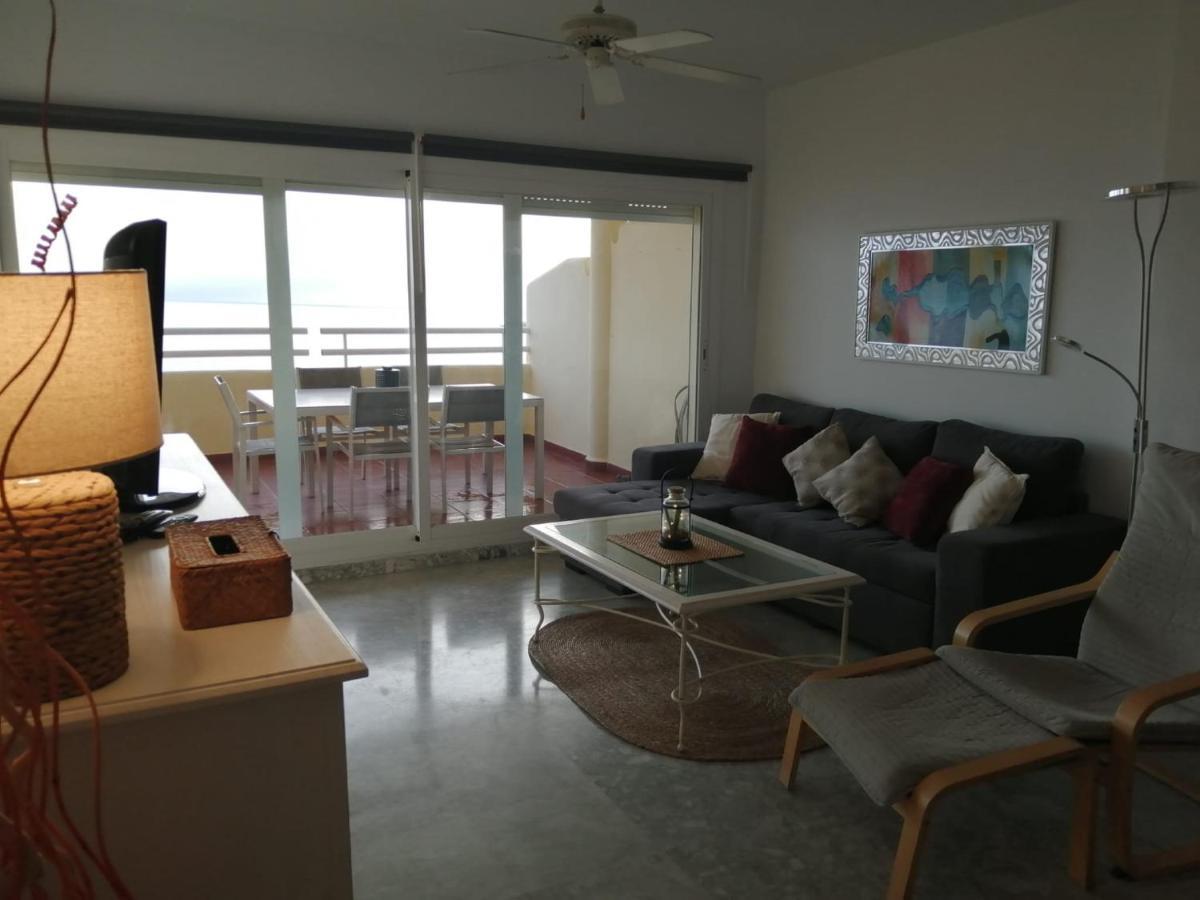 Holidays2Benalmadena Torrequebrada Sea View Front Beach With Pool Parking & Terraces Buitenkant foto