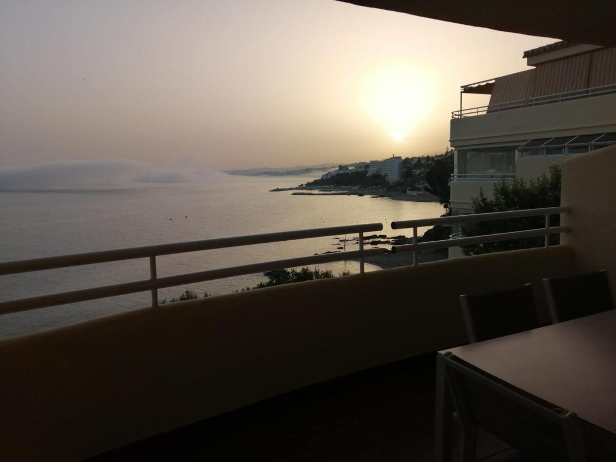 Holidays2Benalmadena Torrequebrada Sea View Front Beach With Pool Parking & Terraces Buitenkant foto